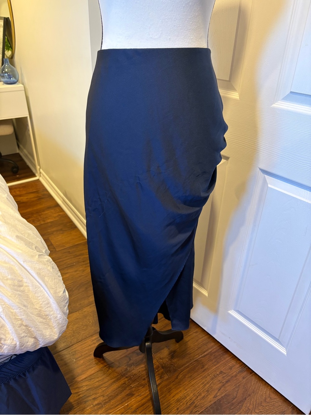 Penningtons Navy Blue Ruched Asymmetrical Midi Skirt Size 28